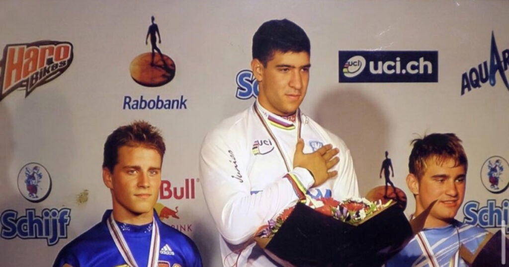 Tin Castro BMX, es considerado uno de los mejores jóvenes en el bicicross, campeón mundial en seis ocasiones